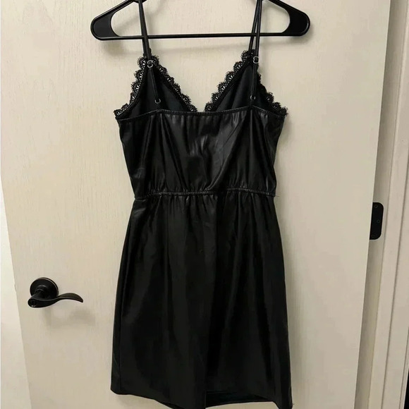Black leather-like Promesa strappy dress great condition perfect for date night - Picture 2 of 8